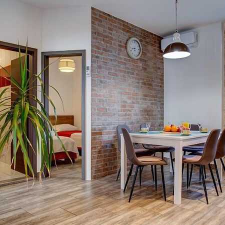 Apartment Laura With Terrace Воднян Екстериор снимка
