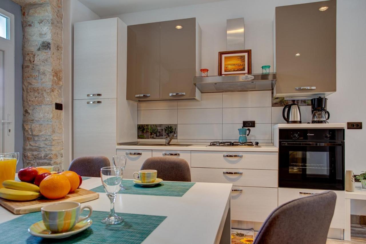Apartment Laura With Terrace Воднян Екстериор снимка